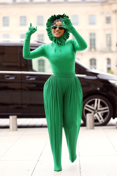 Green booger: Cardi Bs latest look sparks flurry of memes
