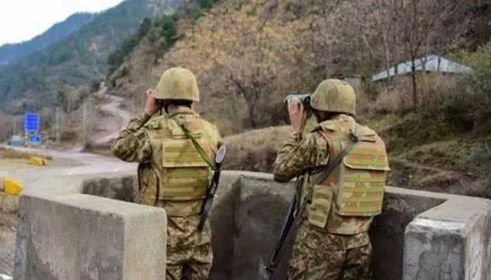 Pakistan Army soldiers man a post at the Line of Control. — AFP/File