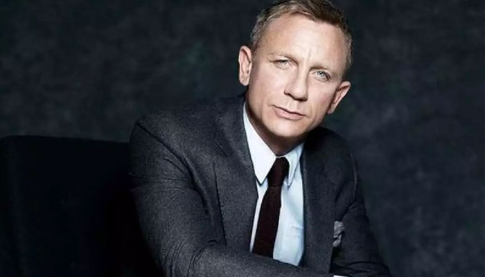 Daniel Craig lends advice to future James Bond