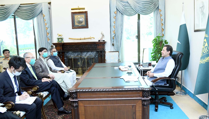 Prime Minister Imran Khan (right) meetsAmbassador of Japan to Pakistan Kuninori Matsuda at the PM Office in Islamabad on October 18, 2021. — PID