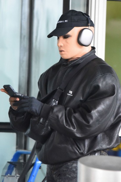 Kanye West steps out wearing odd looking face mask