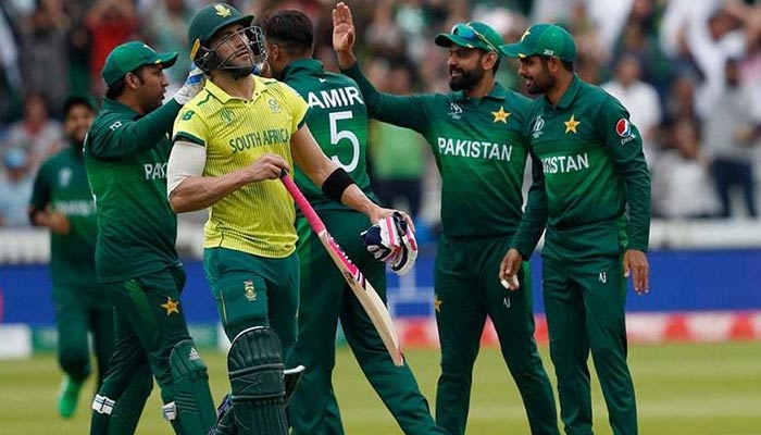 In this file photo South African player Faf du Plessis can be seen walking back to the pavilion after his dismissal during the 2019 Cricket World Cup group stage match against Pakistan at Lords. ─ AFP/File