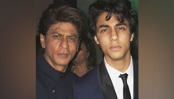 Shah Rukh Khan emotionally moved after meeting Aryan Khan in person