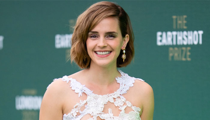 Emma Watson shows how to look flawless in green fashion
