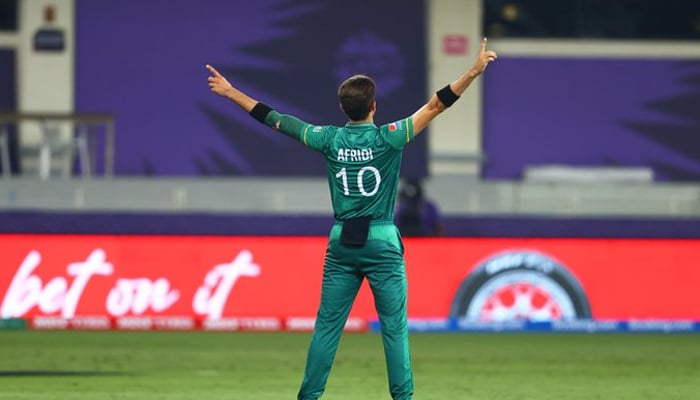 T20 World Cup: Twitter hails Shaheen Afridi for taking two early wickets against India