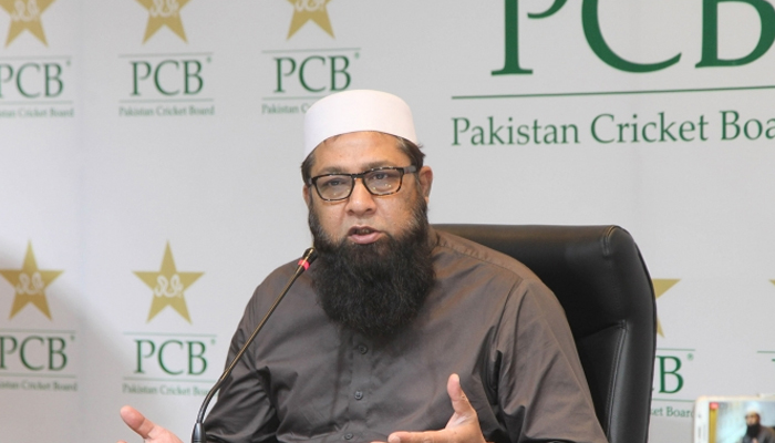 Former captain and legendary batter Inzamam ul Haq addressing a press conference. — PCB/File