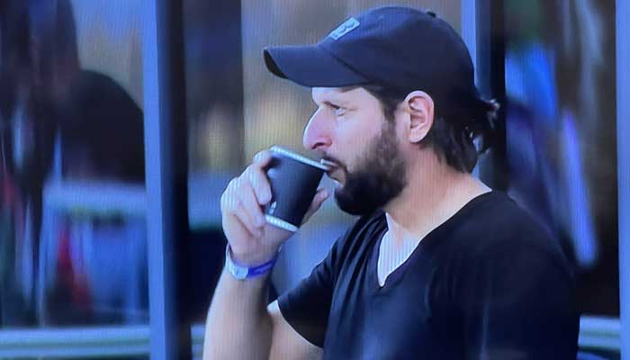 Former Pakistan captain Shahid Afridi sips coffee in Dubai. Photo: Shahid Afridi Twitter account