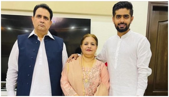 Azam Siddique (L) his wife (C) and Pakistani cricket skipper Babar Azam (L). — Instagram