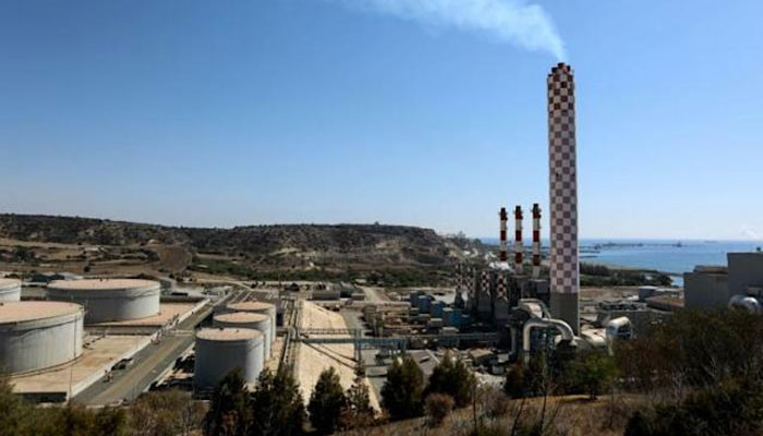Cerah tapi terisolasi, Siprus bekerja keras untuk meningkatkan energi hijau