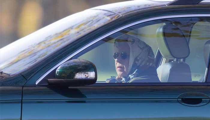Queen Elizabeth II spotted driving car at Windsor Castle, easing health fears