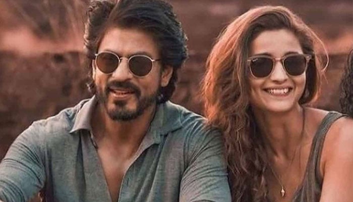 Alia Bhatt pens open letter to King of goodness Shah Rukh Khan on birthday