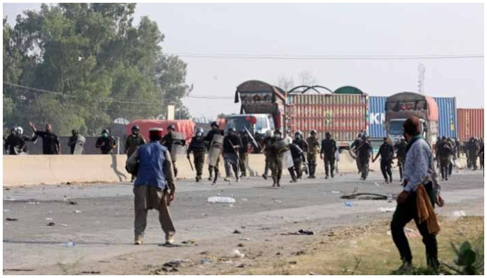 Punjab authorities to replace police officials over failure to restrict TLP rally: sources - Vimarsana News