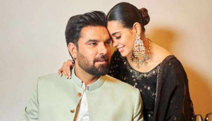 Yasir Hussain turns poet for love Iqra Aziz in PISA photos