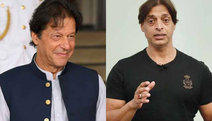 Perdana Menteri Imran Khan (kiri) dan mantan pemain kriket Shoaib Akhtar.  — Twitter/File