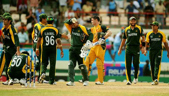 Pakistan cricket team at the end of the ICC T20 World Cup semi-final. Photo: AFP