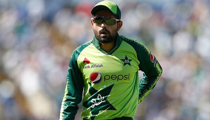 Babar Azam mendorong para pemain untuk bangkit dari kekecewaan setelah kekalahan semifinal melawan Australia di Piala Dunia T20. Foto: Geo.tv/ file
