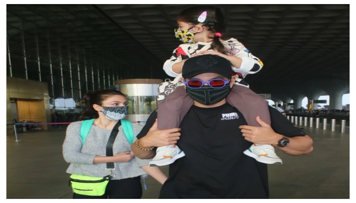 Soha Ali Khan, Kunal Kemmu spotted at airport with daughter: see pics