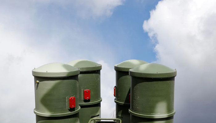 Rusia mulai memasok sistem rudal S-400 ke India