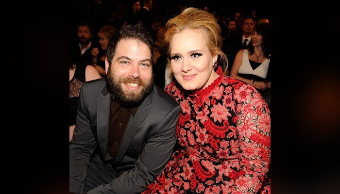 Adele mengatakan mantan suaminya Simon Konecki ‘menyelamatkan hidupku’