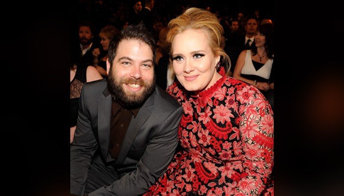 Adele mengatakan mantan suaminya Simon Konecki menyelamatkan hidup saya