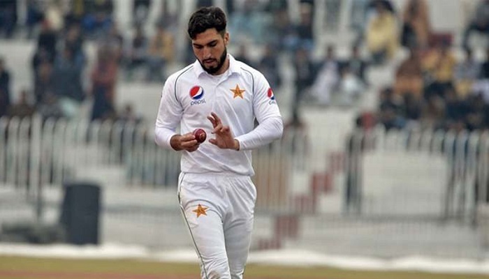 Sebuah file foto dari Pakistan cepat bowler Usman Shinwari.  Foto: Twitter/TheRealPCB