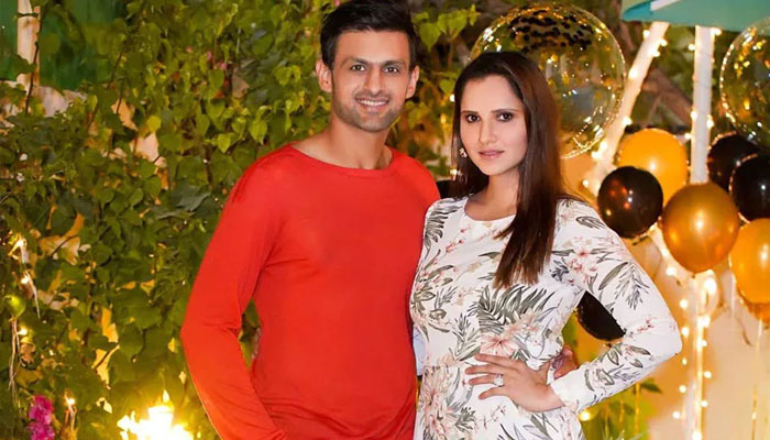 Shoaib Malik and Sania Mirza. — Instagram/mirzasaniar