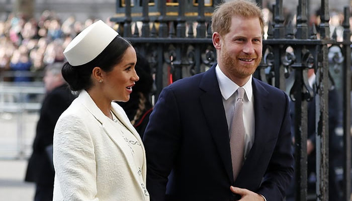 Meghan Markle dituduh menggunakan 'gerakan mengendalikan' dengan Pangeran Harry