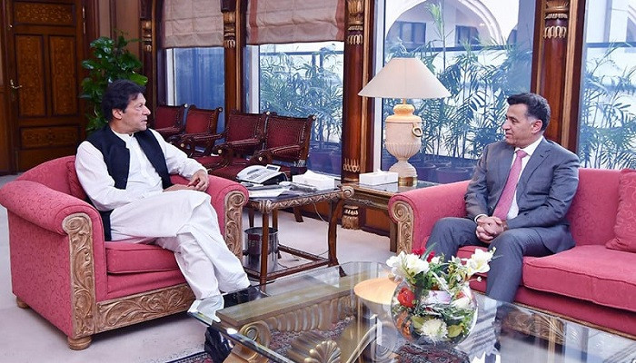 Ditjen ISI mengucapkan selamat tinggal kepada PM Imran Khan, FM Shah Mahmood Qureshi