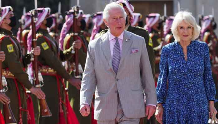 Krisis baru menghantam badan amal Pangeran Charles saat calon raja mengunjungi Mesir