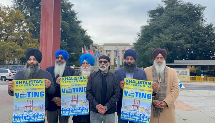 Leaders of the secessionist group Sikhs For Justice (SFJ) can be seen holding pamphlets of theKhalistan Referendum voting. — Photo provided by author