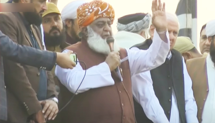 Pakistan Democratic Movement (PDM) chief Maulana Fazlur Rehman addressing a PDM protest in Peshawar on November 20, 2021. — YouTube/HumNewsLive