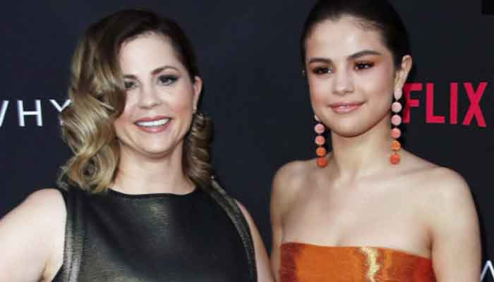 Ibu Selena Gomez mengungkapkan bahwa dia dipermalukan setelah dirawat di rumah sakit