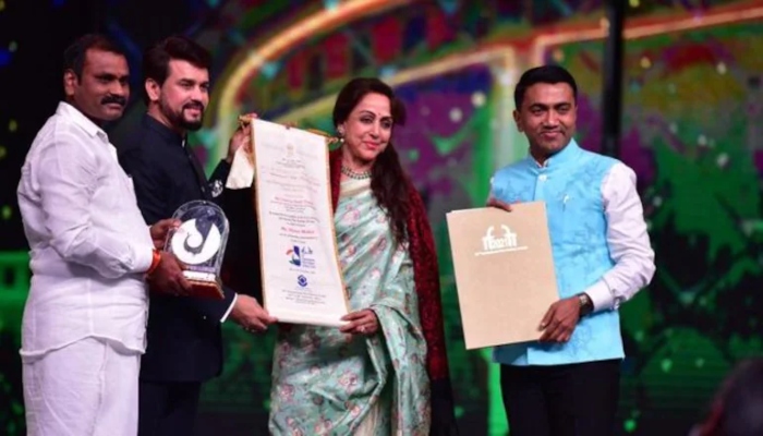 Hema Malini wins Indian Film Personality of the year