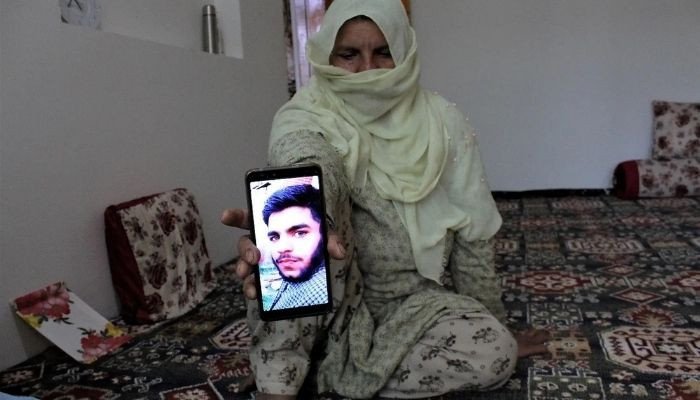 India refusing to hand over bodies of Kashmiris to families, burying them in secret