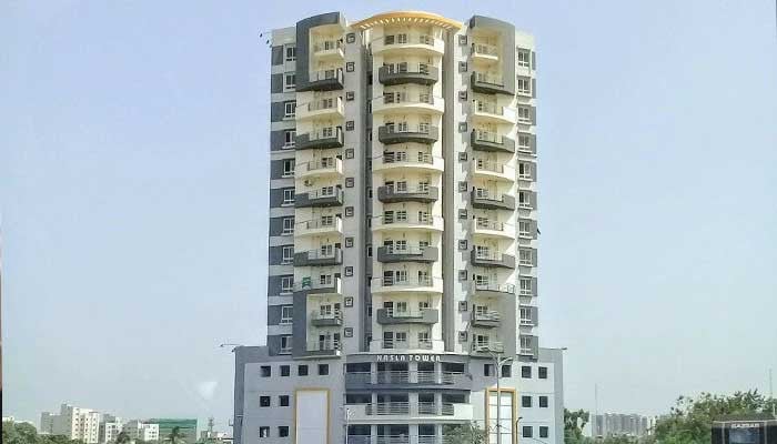 Nasla Tower's pre-demolition work stopped over safety concerns - Vimarsana News
