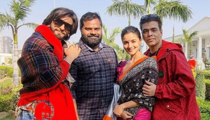 Alia Bhatt, Ranveer Singhs new photo from Rocky Aur Rani Ki Prem Kahani sets is unmissable!