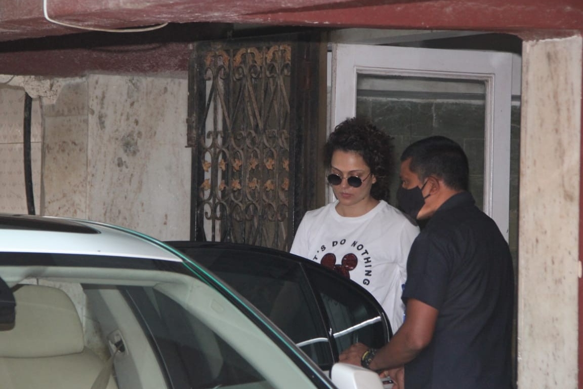 Kangana Ranaut kickstarts her morning with Pilates