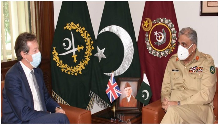 UK’s Special Representative on Afghanistan and Pakistan Nigel Casey in meeting with COAS General Qamar Bajwa. Photo: ISPR