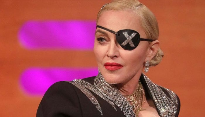 Madonna menyebut platform media sosial untuk perilaku seksis