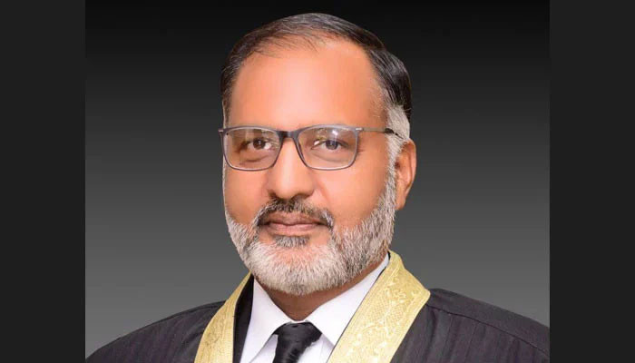 Dewan Pengacara Pakistan memulihkan izin mantan hakim IHC Shaukat Siddiqui