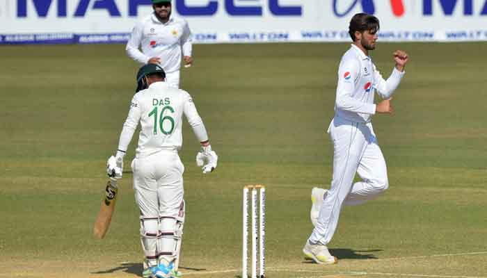 Pak vs Ban: Watch Bangladeshi fans taunt Shaheen Afridi - Vimarsana News