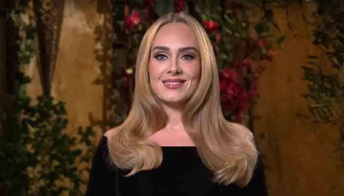 Adele announces return to live shows