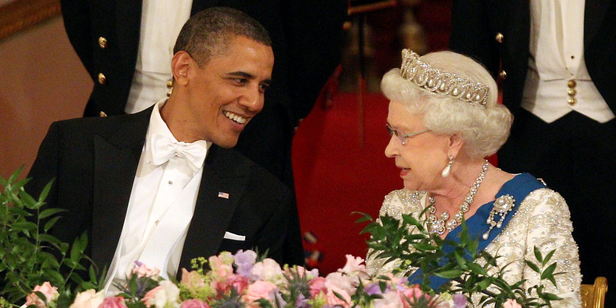 Queen told Barack Obama to leave state banquet so that she could sleep