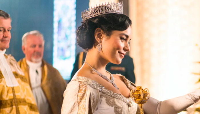 Aktor ‘Princess Switch’ Vanessa Hudgens ‘tidak akan pernah mau’ menjadi bangsawan