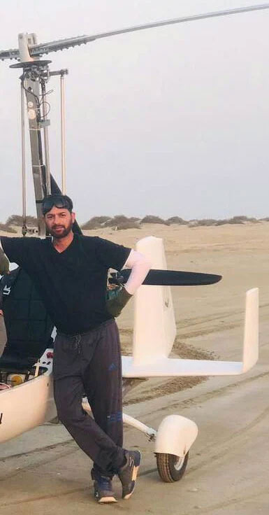 Missing pilots body found three days after his gyrocopter crashed in Balochistan