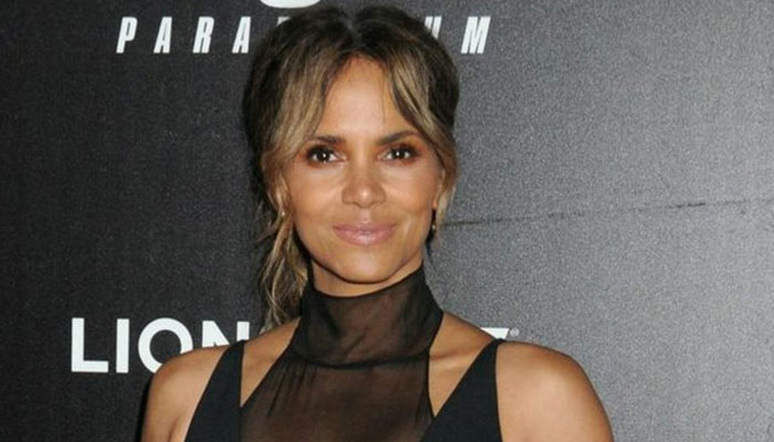 Halle Berry intended to set her ‘Catwomen’ Razzi Award ‘on fire’