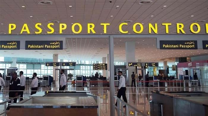 Pakistan further increases travel restrictions amid looming Omicron threat