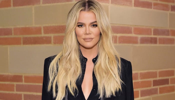 Khloé put up a brave face at the Peoples Choice Awards as news of Tristan fathering another child did rounds