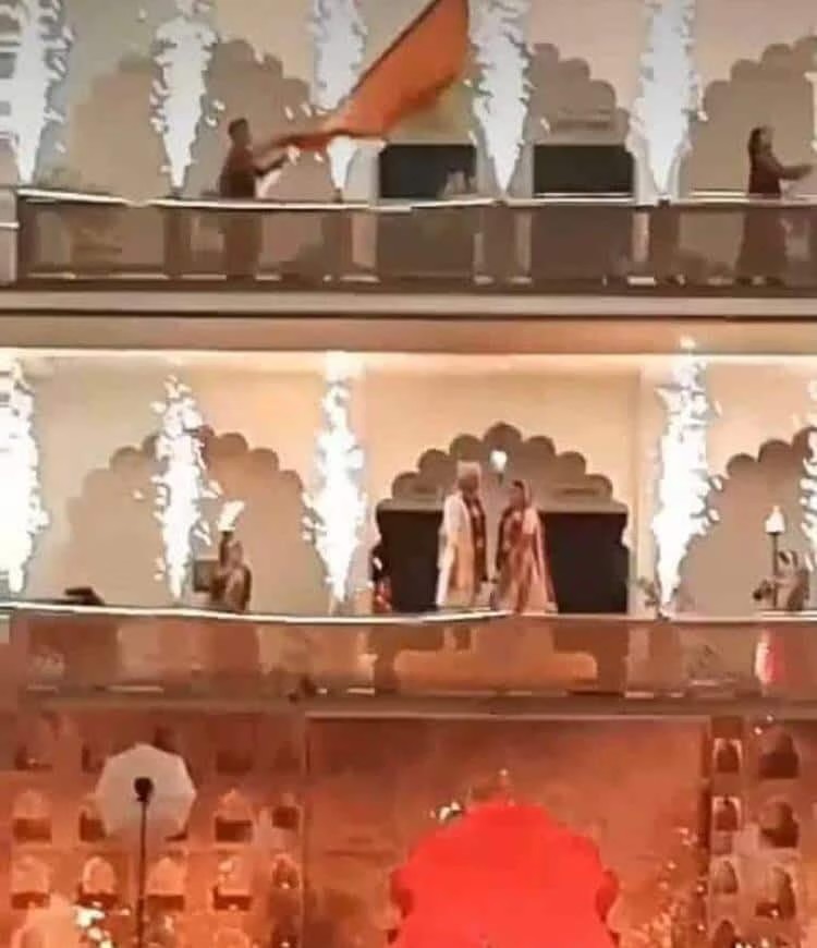 It’s official! Katrina Kaif & Vicky Kaushal are married, see first pic here