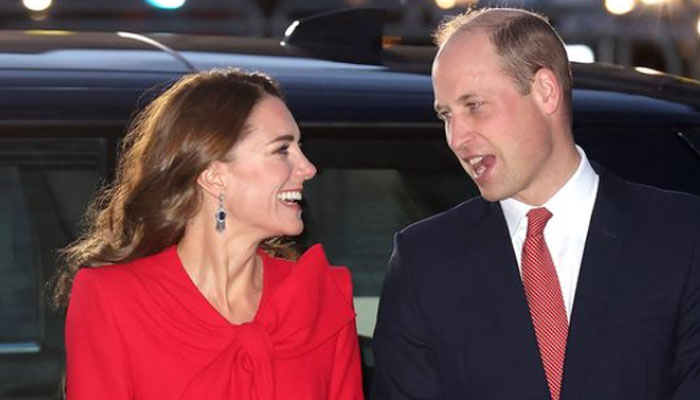 Queen gives hostess Kate Middleton special bling for Christmas carol service